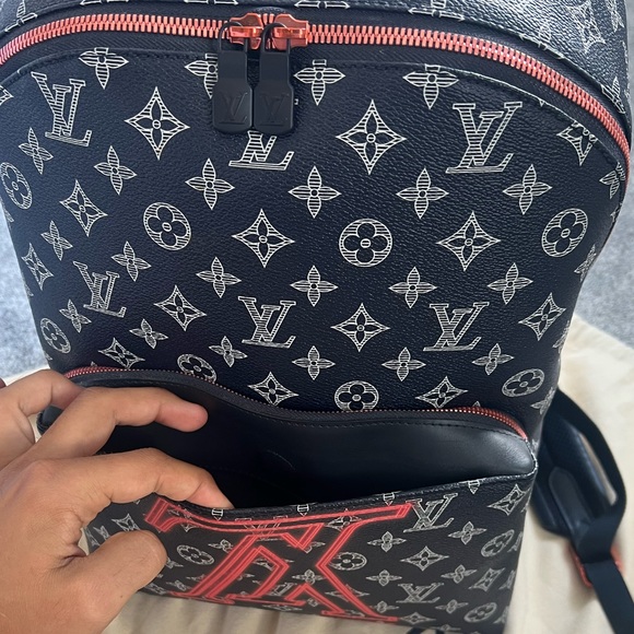 Louis Vuitton Apollo Backpack - Picture 4 of 9